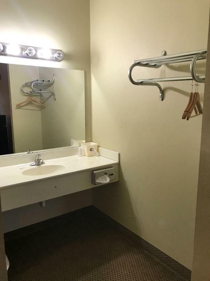City Heart Inn & Suites Piedmont Esterno foto